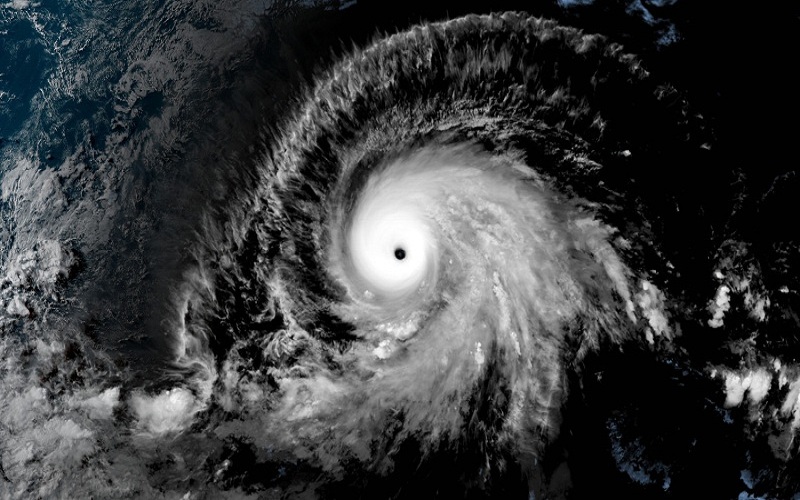BARBARA, siêu bão đầu tiên năm 2019 đang hướng về Hawaii